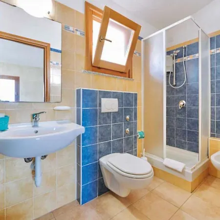 מלון Isa-hotel With Swimming Pool Just 300 Mt From The Baia Delle Mimose-beach